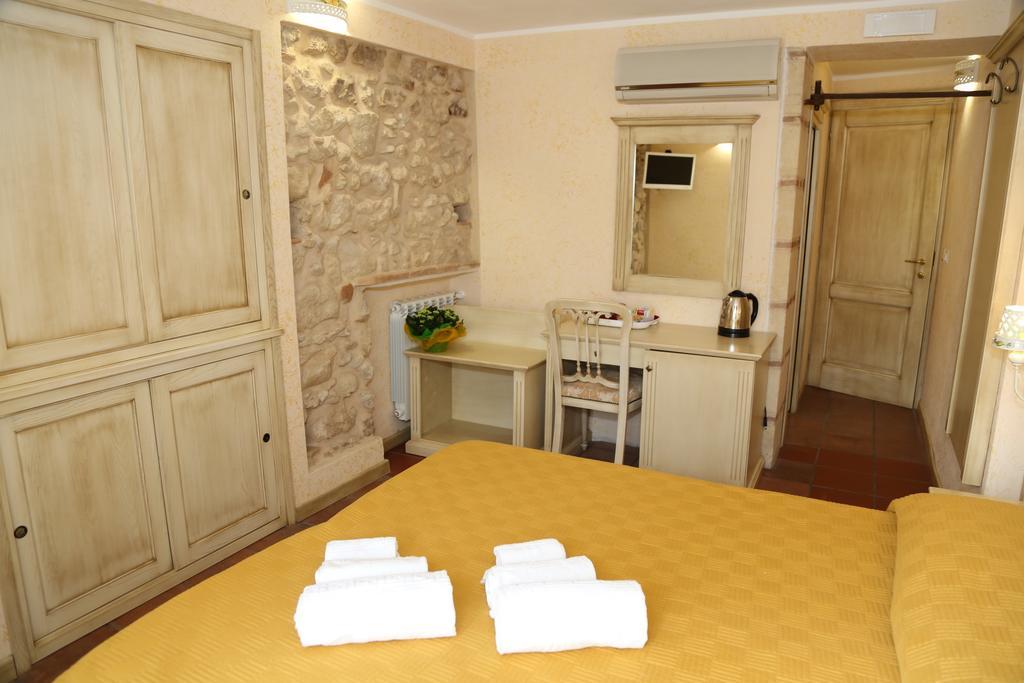 B&B Residenza Cardinale Tropea Rum bild